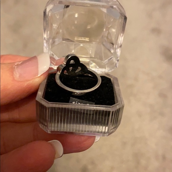 Ring - Picture 2 of 2